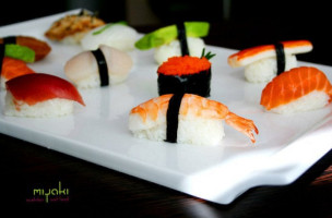 Miyaki Sushi  food