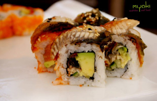 Miyaki Sushi  food