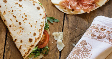 Piadina-Bar food