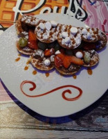 Waffle Keyfs Café food