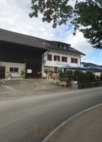 Gasthof Zum Rössli outside