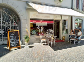 Bühler's Zuckerbäckerei food