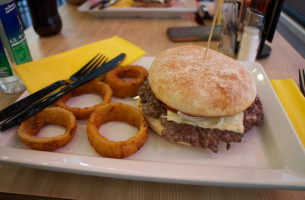 Meat-in-Bun food