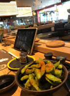 Yooji's Dreikönig food