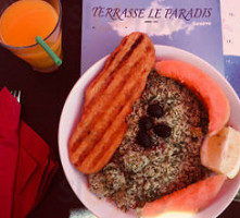 Terrasse Le Paradis food