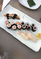 Myo Sushi food