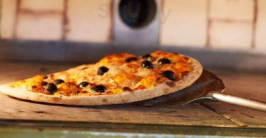 Dieci Pizza Kurier Winterthur food