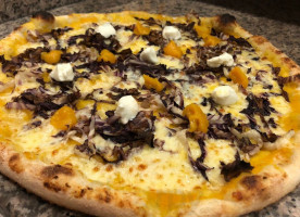 Pizzeria La Regina food