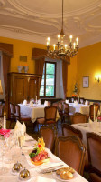 Carathotel Schloss Weikersdorf food