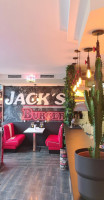 Jacks Burger Klagenfurt-waidmannsdorf inside