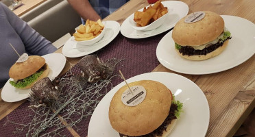 Burgerei food