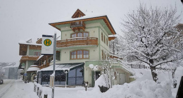 Gasthaus Obermair outside