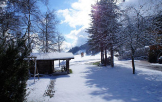 Gasthof Kralehenhof outside