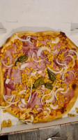 Pizzeria Dilyano food