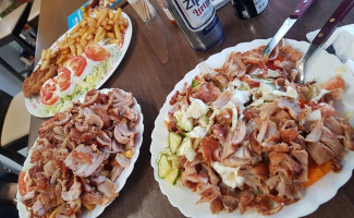 Dilaw Imbiss Burger Döner Pizza Salat food