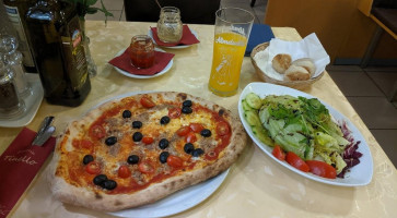 Pizzeria Bruno Tinello food