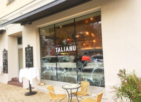 Bistro Talianu inside