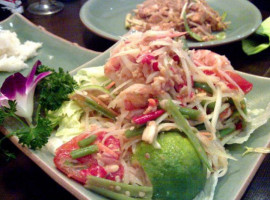 Nuh`s Thai Schnellrestaurant food