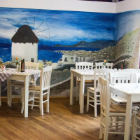 Taverna Navtilos food