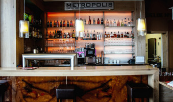 Metropolis Bar Restaurant Walldorf food