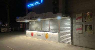 Del Porto Gelateria outside