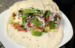 Falafel & mehr food