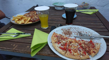 Pizzeria Camini food