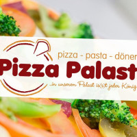 Pizza Palast food