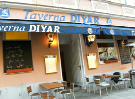 Taverna Diyar inside