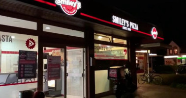 Smiley`s Pizza Profis Pinneberg outside