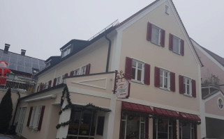 Bäckerei Gaisbauer outside