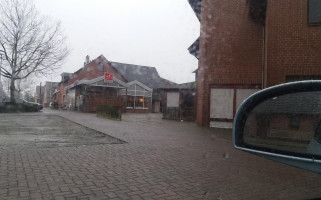 Meisterbäckerei Steinecke outside