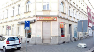 Sofra-dürüm-döner outside