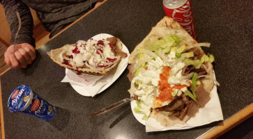 Yildiz Döner food