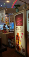 Dulce Chocolate Ice Cream outside