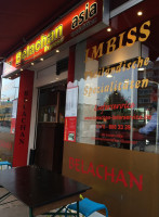 Bistro Belachan  outside