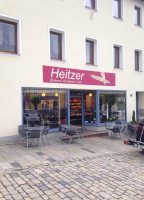 Heitzer Bäckerei food