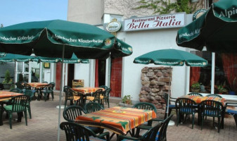 Bella Italia inside