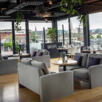 UPTOWN SKY LOUNGE & RESTAURANT im Innside Aachen inside