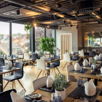 UPTOWN SKY LOUNGE & RESTAURANT im Innside Aachen inside