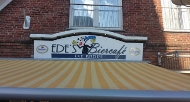 Edes Biercafe inside