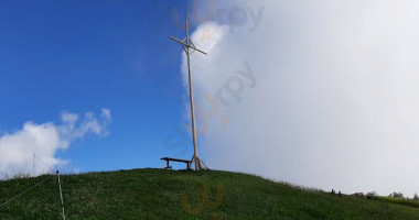 Bergrestaurant Musenalp outside