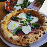 Made In Italy Pizzeria food