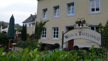 Wein- und Tafelhaus food