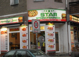 Star Pizza outside