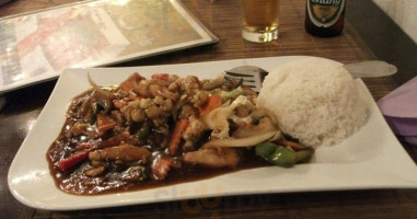 Thai Thai Asia Bistro food