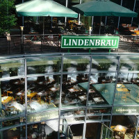 Lindenbräu am Potsdamer Platz outside