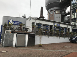 Stumm's Brauhaus Neunkirchen Das Saarländische Spezialitäten Mit Biergarten Terrasse food