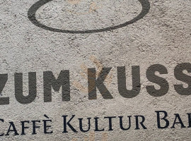 Zum Kuss Restaurant Caffè Bar Rhumerie inside