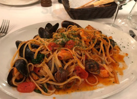 Trattoria Galleria food